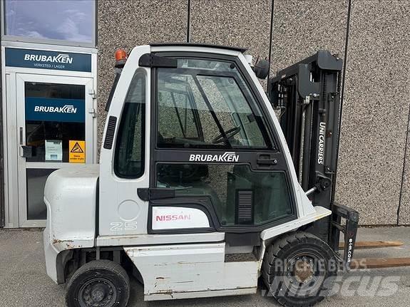 Nissan FD25 45434 Tehnika ar dīzeļa dzinēju