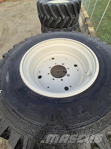 Nokian TRI2 Riepas, riteņi un diski