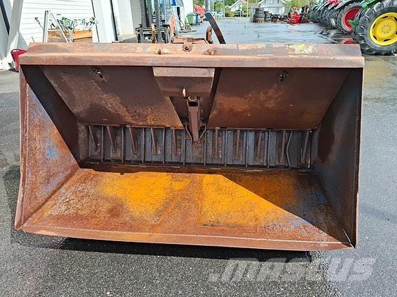  Perma SMA1100 Minerālmēslu izkliedētāji