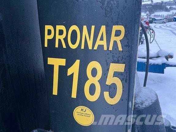 Pronar T 185 Cita ceļu uzturēšanas un sniega novākšanas tehnika