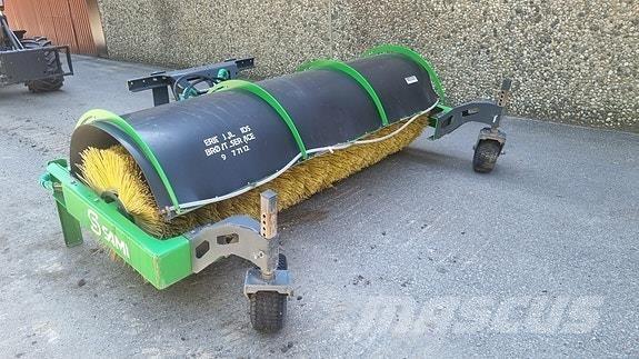 Sami HW-2700-SMS Cita ceļu uzturēšanas un sniega novākšanas tehnika