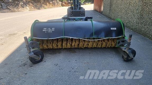 Sami HW-2700-SMS Cita ceļu uzturēšanas un sniega novākšanas tehnika