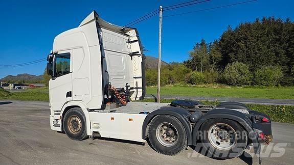Scania R580A6x2NB Vilcēji