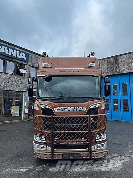 Scania R660A6X4NB Vilcēji