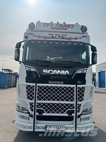 Scania S540 6X2 Vilcēji