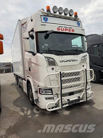 Scania S650B6X2NB Furgons