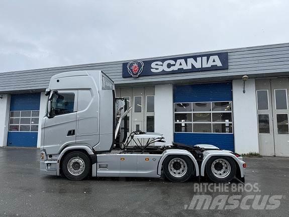 Scania S770 A6x4NB Vilcēji