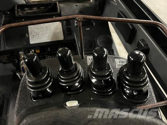 Toyota 62-7FDF30 Tehnika ar dīzeļa dzinēju