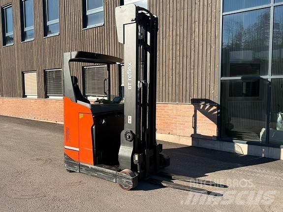 Toyota RRE140HE Tehnika ar dīzeļa dzinēju