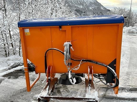  Traxos S15 VEP-490 Smilšu un sāls kaisītāji