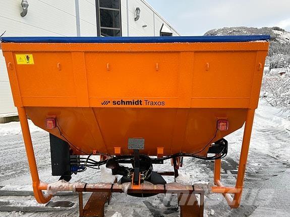  Traxos S15 VEP-490 Smilšu un sāls kaisītāji