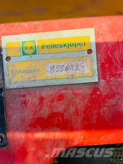  Tru Turf R52-11 Komunālā tehnika- Citi