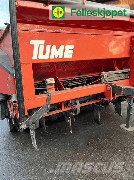 Tume HKL 3000 JC Minerālmēslu izkliedētāji