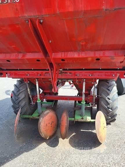 Underhaug UP 3720 Kartupeļu novākšanas kombaini
