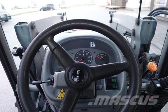 Valtra A85 Traktori