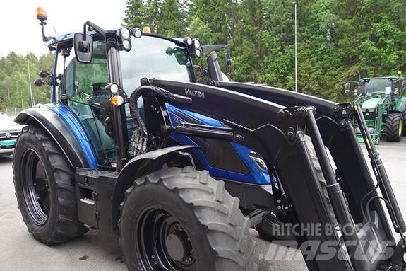 Valtra G125 Aktive Traktori