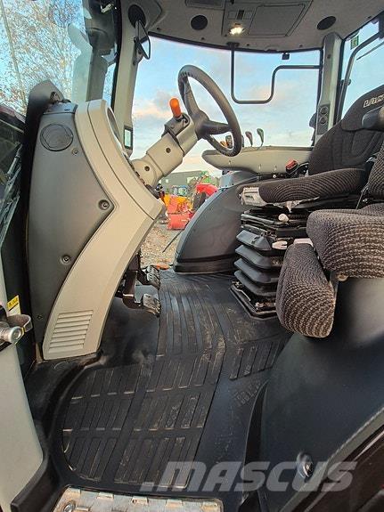 Valtra N104 Traktori