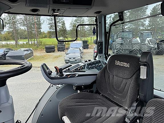 Valtra N134D Traktori