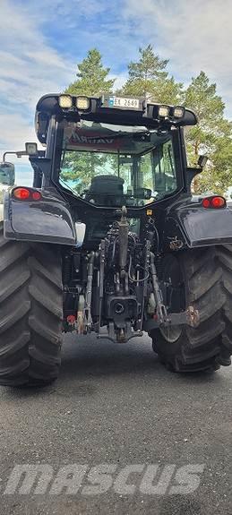 Valtra N163 Traktori