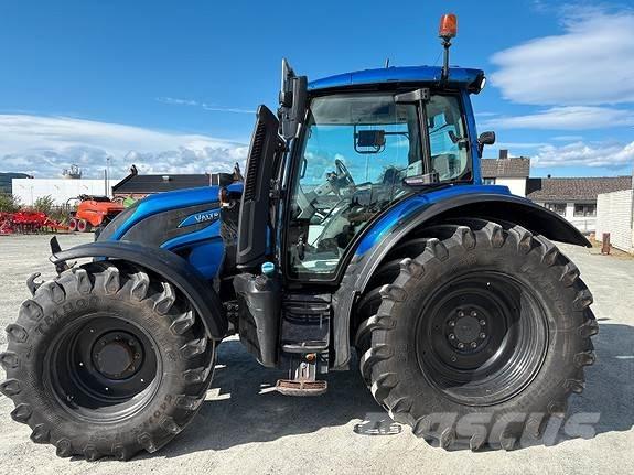 Valtra N174 Direct Traktori