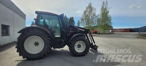 Valtra N174D Traktori