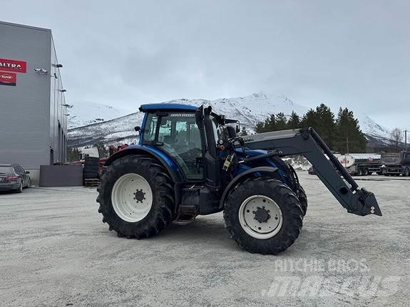 Valtra N174D Traktori