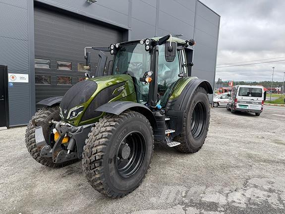 Valtra N175D Traktori