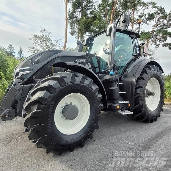 Valtra Q305 Traktori