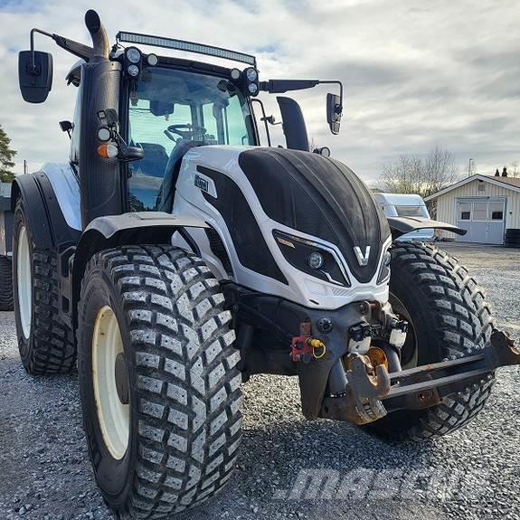 Valtra T174D Traktori