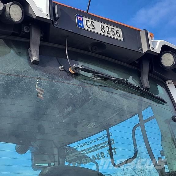 Valtra T174D Traktori