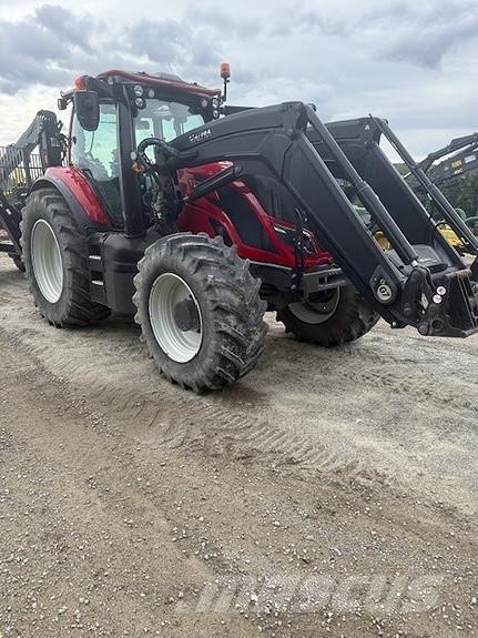 Valtra T254V Traktori