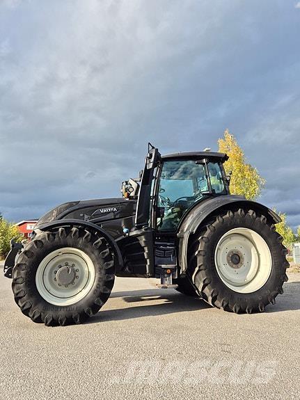 Valtra T254V Traktori