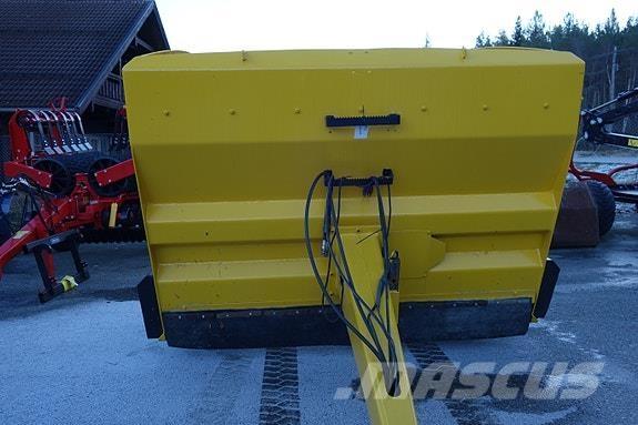 Vama 5 kubikk Cita ceļu uzturēšanas un sniega novākšanas tehnika