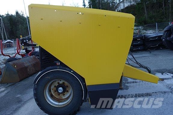 Vama 5 kubikk Cita ceļu uzturēšanas un sniega novākšanas tehnika