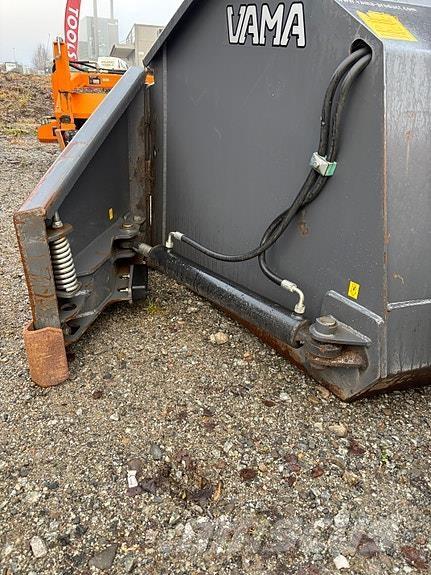 Vama EPS 210 Cita ceļu uzturēšanas un sniega novākšanas tehnika