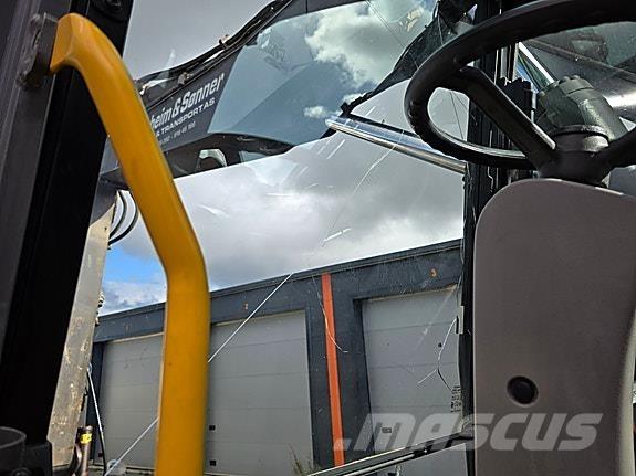 Volvo EW160C Kāpurķēžu ekskavatori