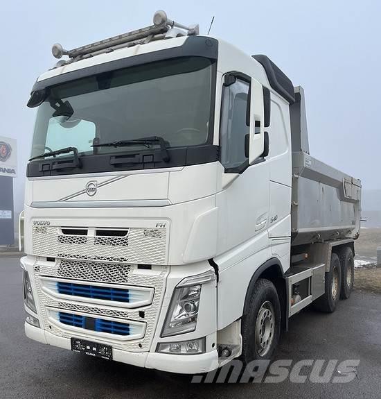 Volvo FH540 6x4 Pašizgāzējs