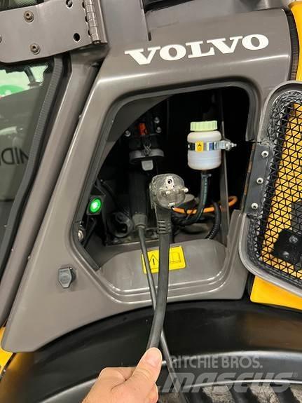 Volvo JL25H Iekrāvēji uz riteņiem