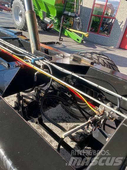 Western 14DLH Standarta piekabes