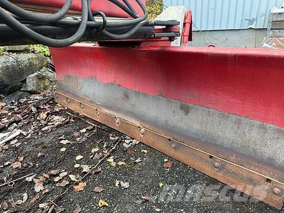   Cita ceļu uzturēšanas un sniega novākšanas tehnika