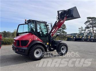 Yanmar V7 Iekrāvēji uz riteņiem