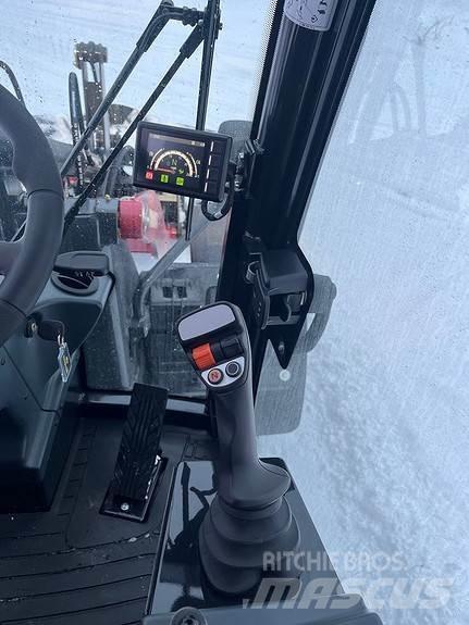 Yanmar V7 Iekrāvēji uz riteņiem