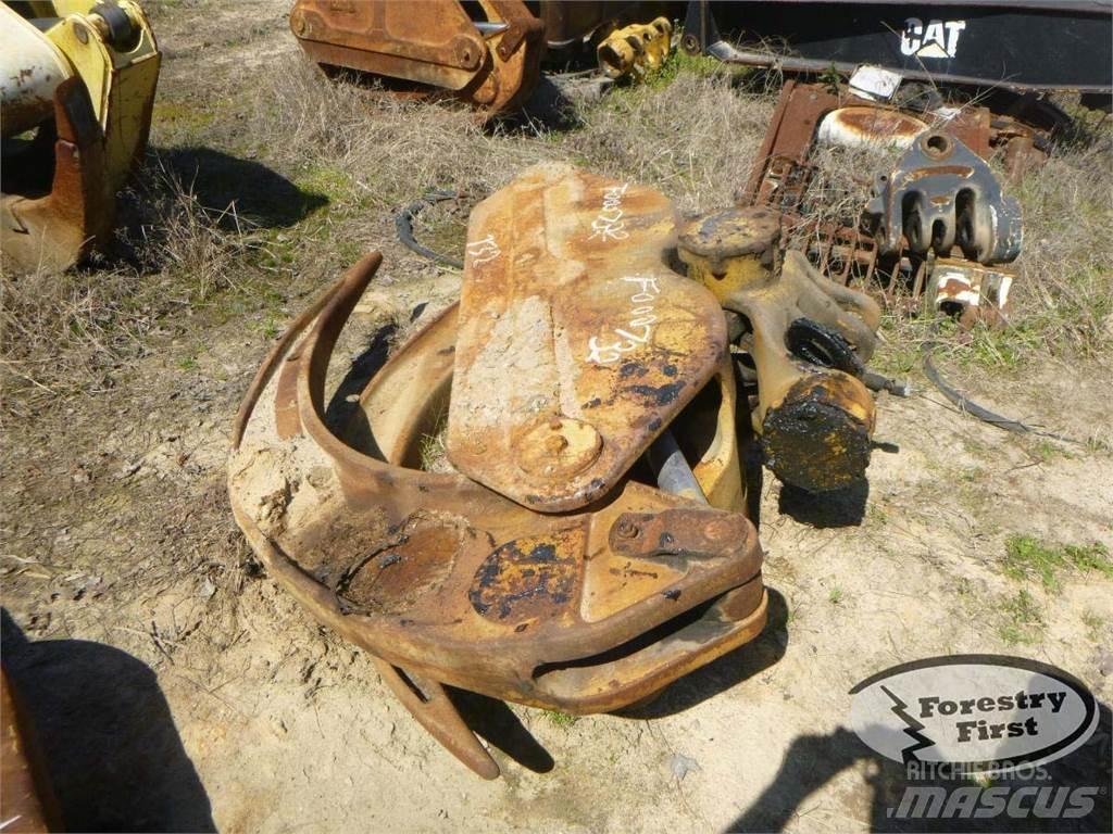 CAT 16.6 grapple Satvērējs