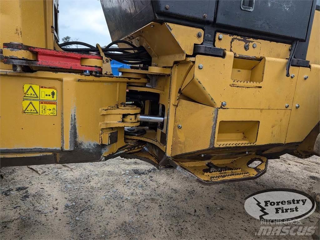 CAT 525C Šķeldotāji
