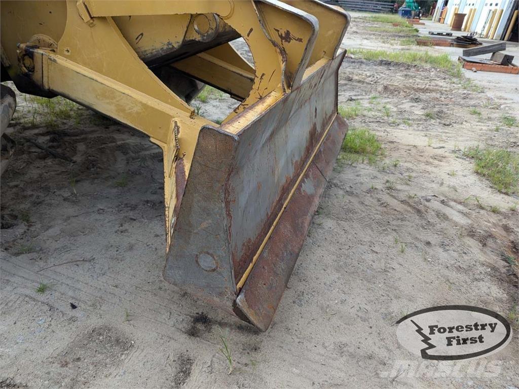 CAT 525C Šķeldotāji