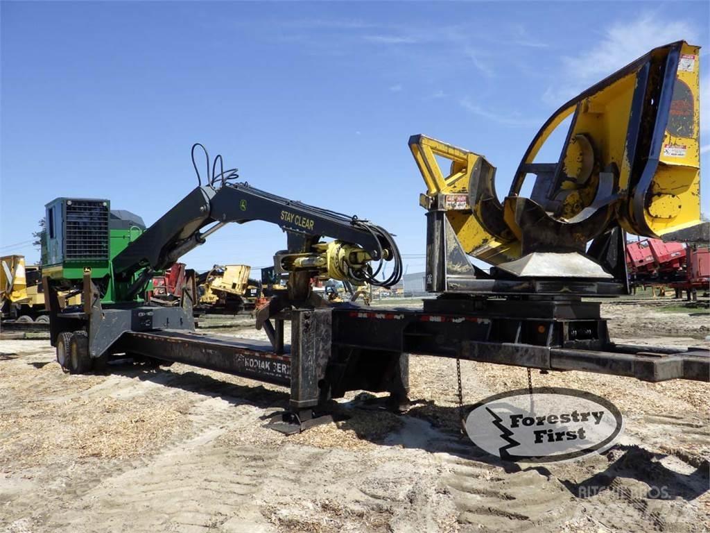 John Deere 437E Baļķu iekrāvēji