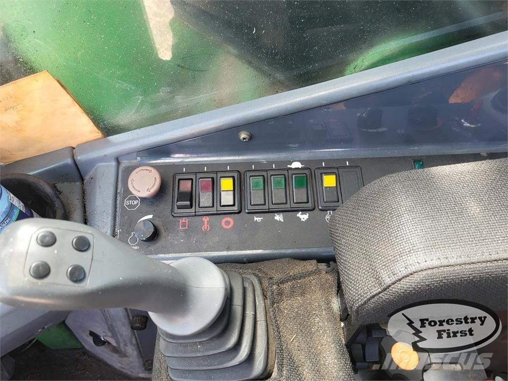 John Deere 753J Zaru savācēji