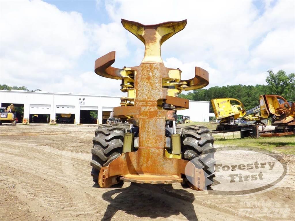 John Deere 843K Zaru savācēji