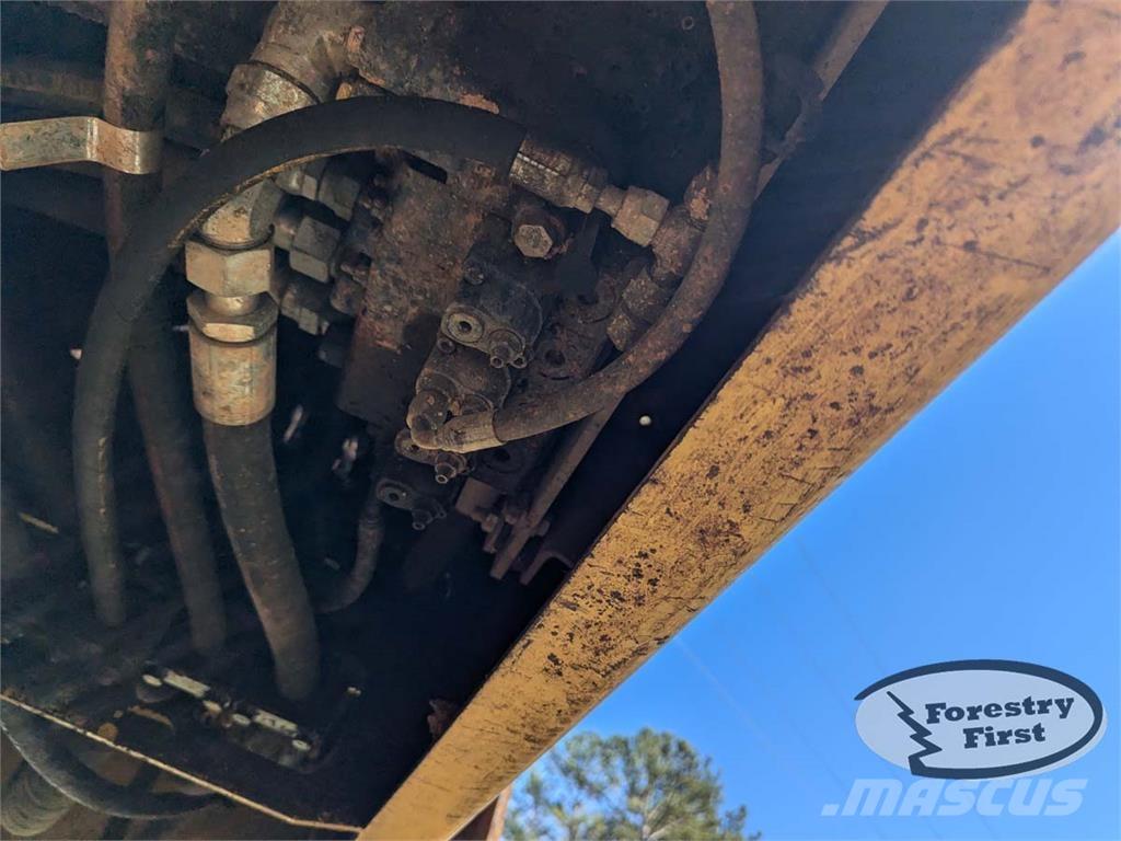 Tigercat 234 Baļķu iekrāvēji