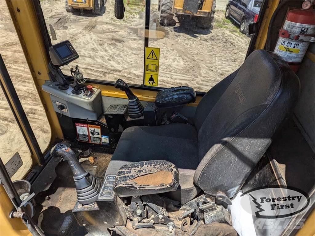 Tigercat 234B Baļķu iekrāvēji
